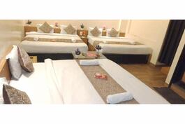 Family-Room-Ujjain-Yatra